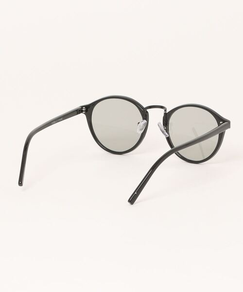 FLEX(フレックス)の「調光・偏光レンズ搭載 boston sunglasses / ボストン サングラス(サングラス・レディース・ブラック/ブラウン/グリーン・FREE)」の18枚目の写真
