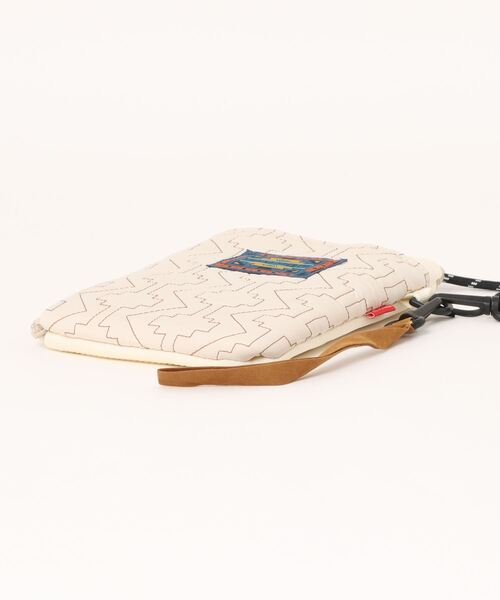 チチカカ（チチカカ）の「キルティングスマホショルダーポーチ（ショルダーバッグ・レディース・アイボリー/ブラウン/カーキ・FREE）」の7枚目の写真