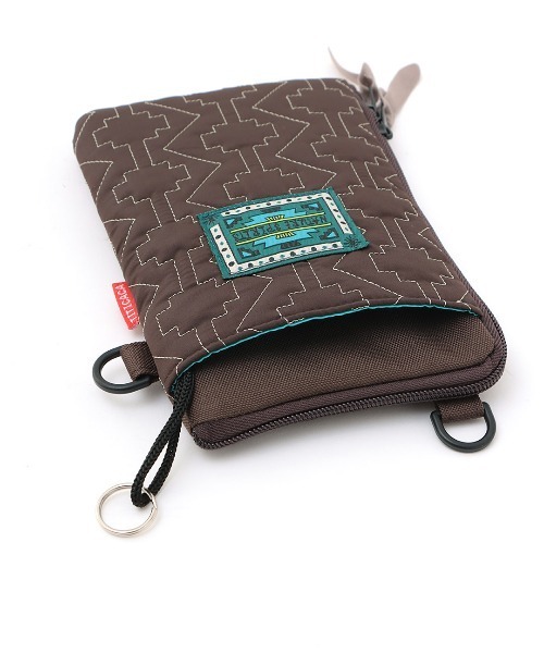 チチカカ（チチカカ）の「キルティングスマホショルダーポーチ（ショルダーバッグ・レディース・アイボリー/ブラウン/カーキ・FREE）」の15枚目の写真