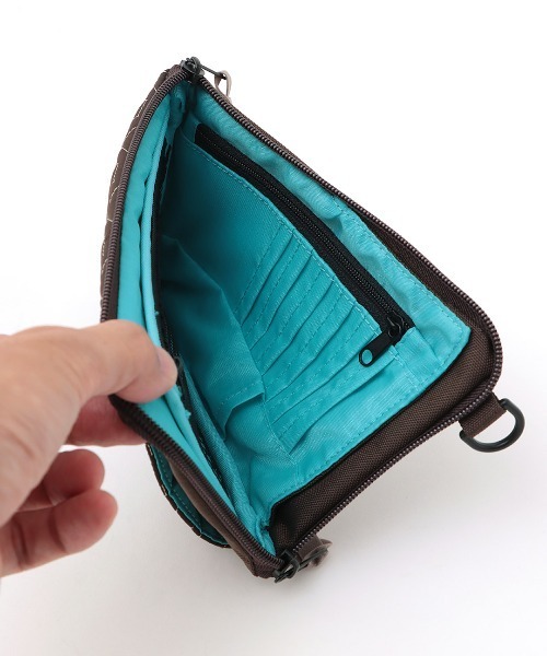 チチカカ（チチカカ）の「キルティングスマホショルダーポーチ（ショルダーバッグ・レディース・アイボリー/ブラウン/カーキ・FREE）」の14枚目の写真