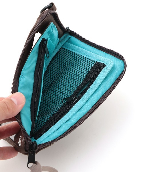 チチカカ（チチカカ）の「キルティングスマホショルダーポーチ（ショルダーバッグ・レディース・アイボリー/ブラウン/カーキ・FREE）」の12枚目の写真