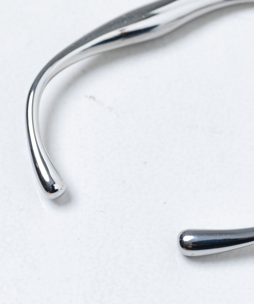 collex（コレックス）の「【dignif】【金属アレルギー対応】ウェーブバングル（バングル/リストバンド・レディース・シルバー/ゴールド・フリー）」の12枚目の写真