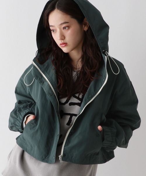 RAGEBLUE(レイジブルー)の「2WAY/スタンドカラーナイロンZIPコート(ナイロンジャケット・レディース・グリーン/ベージュ・FREE)」の13枚目の写真