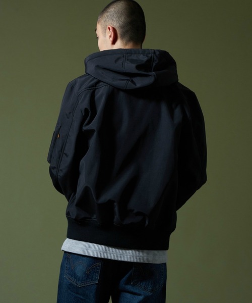 Alpha Industries（アルファインダストリーズ）の「フーデットリブ