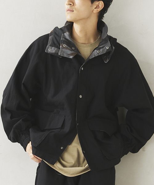 JOURNAL STANDARD relume（ジャーナルスタンダード　レリューム）の「FORCE10 / フォーステン 別注 マウンテンジャケット（マウンテンパーカー・メンズ・チャコールグレー/ブラック・MEDIUM/LARGE）」の2枚目の写真