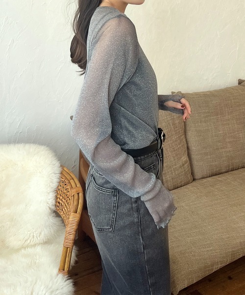 Rejoule（リジュール）の「フィンガーホールラメシアートップス（Tシャツ/カットソー・レディース・モカ/ブラック/グレー/ピンク/アイボリー/チャコールグレー/ブラウン/ボルドー・FREE）」の10枚目の写真