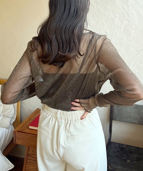 Rejoule（リジュール）の「フィンガーホールラメシアートップス（Tシャツ/カットソー・レディース・モカ/ブラック/グレー/ピンク/アイボリー/チャコールグレー/ブラウン/ボルドー・FREE）」の14枚目の写真