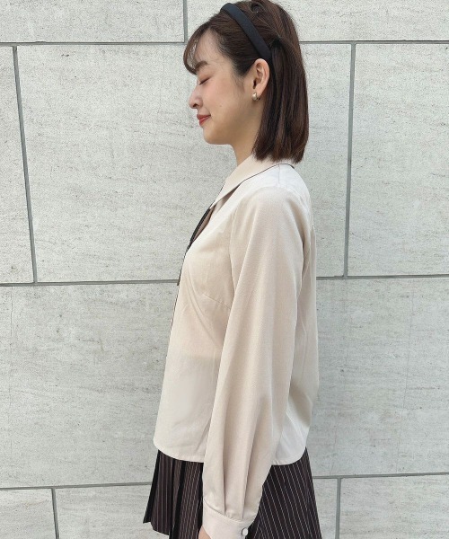 F i.n.t（フィント）の「ループタイ使いシャツ/fint（シャツ/ブラウス・レディース・ライトベージュ/オフホワイト・FREE）」の14枚目の写真