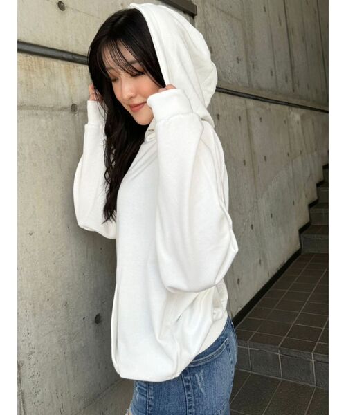 GYDA（ジェイダ）の「HEADPHONE GYDALMATIANスウェットパーカー（パーカー・レディース・ネイビー/オフホワイト/グレー/ブラック・FREE）」の17枚目の写真