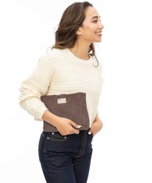 BILLABONG（ビラボン）の「BILLABONG レディース WINTER ESCAPE キャリーバッグ  【2024年秋冬モデル】/ビラボンロゴネームミニポーチ（ポーチ・レディース）」