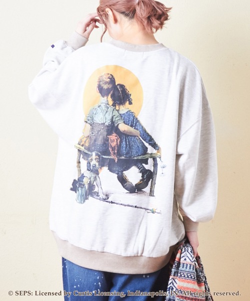 CUBE SUGAR(キューブシュガー)の「CUBE SUGAR×The Saturday Evening Postバックプリントスウェット(スウェット・レディース・マルチ/ブラック/オートミール/レッド/トップグレー・M)」の4枚目の写真