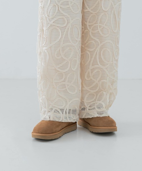 UGG（アグ）の「『WEB限定』UGG　CLASSIC ULTRA MINI（ブーツ・レディース・ブラック/ブラウン・6/8/5/7）」の8枚目の写真