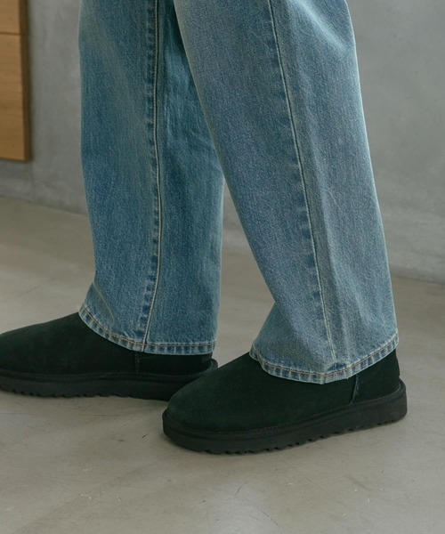 UGG（アグ）の「『WEB限定』UGG　CLASSIC ULTRA MINI（ブーツ・レディース・ブラック/ブラウン・6/8/5/7）」の13枚目の写真