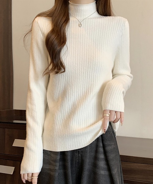 Girly Doll(ガーリードール)の「裏起毛ハイネックニット(ニット/セーター・レディース・ベージュ/モカ/ホワイト/グリーン/ブラウン/ブラック・FREE)」の2枚目の写真