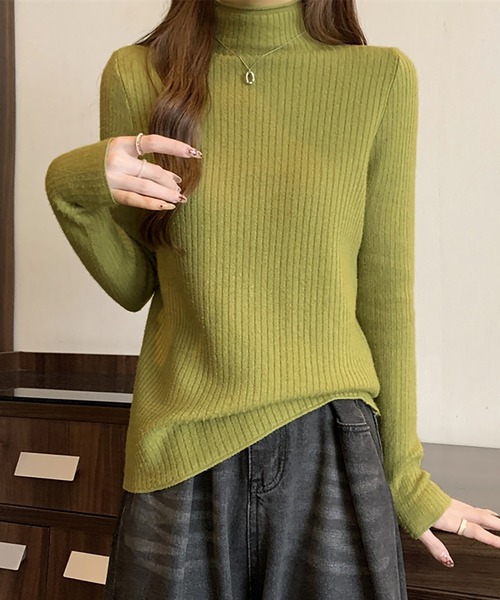 Girly Doll(ガーリードール)の「裏起毛ハイネックニット(ニット/セーター・レディース・ベージュ/モカ/ホワイト/グリーン/ブラウン/ブラック・FREE)」の6枚目の写真
