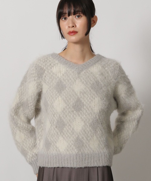 LAKOLE(ラコレ)の「2WAYアーガイル起毛Vネックプルオーバー / 204473(ニット/セーター・レディース・ピンク/グリーン/グレー・FREE)」の10枚目の写真