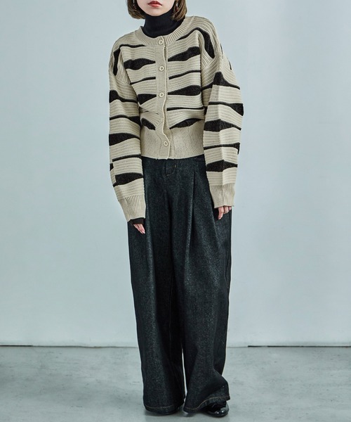 Fashion Letter(ファッションレター)の「なみなみ柄バルーンスリーブ ニットカーディガン(カーディガン/ボレロ・レディース・アイボリー/ブラック・M)」の7枚目の写真
