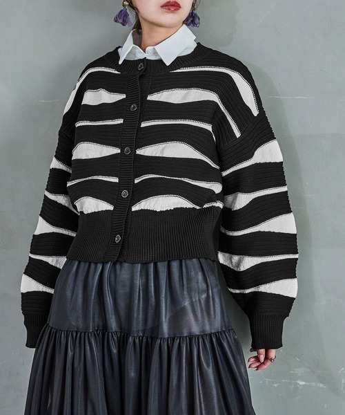 Fashion Letter(ファッションレター)の「なみなみ柄バルーンスリーブ ニットカーディガン(カーディガン/ボレロ・レディース・アイボリー/ブラック・M)」の15枚目の写真