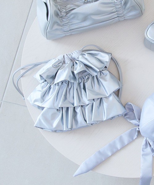 LAKOLE（ラコレ）の「ソフトエナメルラッフル2WAYショルダーバッグ / 252672（ショルダーバッグ・レディース・ブラック/シルバー・FREE）」の19枚目の写真