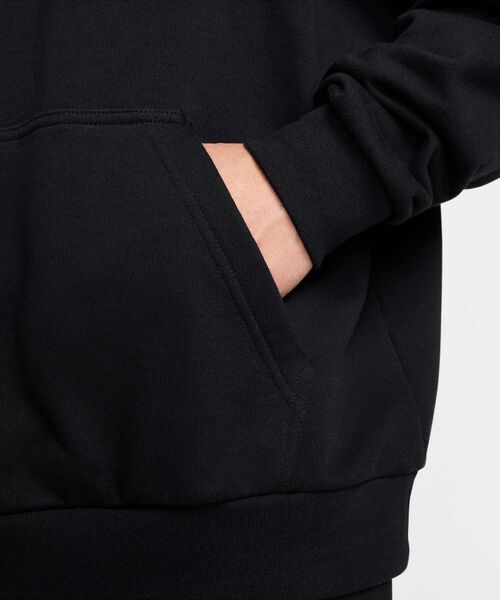 NIKE（ナイキ）の「《セットアップ対応商品》ナイキ クラブ フリース メンズ オーバーサイズド フレンチ テリー プルオーバー パーカー / Nike Club Fleece Men's Oversized French Terry Pullover Hoodie HJ1817-010 Black（パーカー・メンズ・ブラック・S/XL/2XL/L/M）」の18枚目の写真