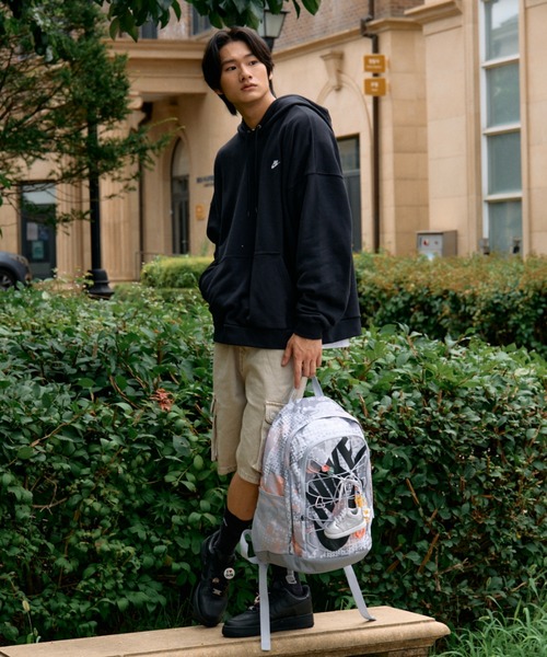 NIKE（ナイキ）の「《セットアップ対応商品》ナイキ クラブ フリース メンズ オーバーサイズド フレンチ テリー プルオーバー パーカー / Nike Club Fleece Men's Oversized French Terry Pullover Hoodie HJ1817-010 Black（パーカー・メンズ・ブラック・S/XL/2XL/L/M）」の3枚目の写真