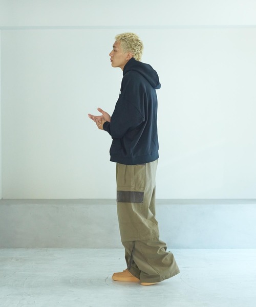 NIKE（ナイキ）の「《セットアップ対応商品》ナイキ クラブ フリース メンズ オーバーサイズド フレンチ テリー プルオーバー パーカー / Nike Club Fleece Men's Oversized French Terry Pullover Hoodie HJ1817-010 Black（パーカー・メンズ・ブラック・S/XL/2XL/L/M）」の13枚目の写真