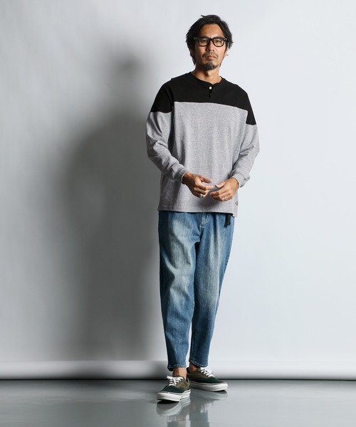 The DUFFER of ST.GEORGE(ザダファーオブセントジョージ)の「CLASSIC FOOTBALL L/SL HENLY TEE:ヘンリーネック クラシック フットボール ロンTEE(Tシャツ/カットソー・メンズ・ホワイト/グレー/ネイビー・SMALL/X-LARGE/LARGE/MEDIUM)」の7枚目の写真