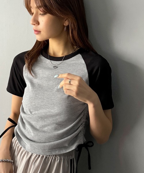 mily bilet(ミウィビレット)の「【mily bilet】サイドの絞りが可愛いさプラス。プレート使いラグランTシャツ(半袖)(Tシャツ/カットソー・レディース・オフホワイト/杢グレー/チャコールグレー/アイボリー・X-LARGE/SMALL/MEDIUM/LARGE)」の20枚目の写真
