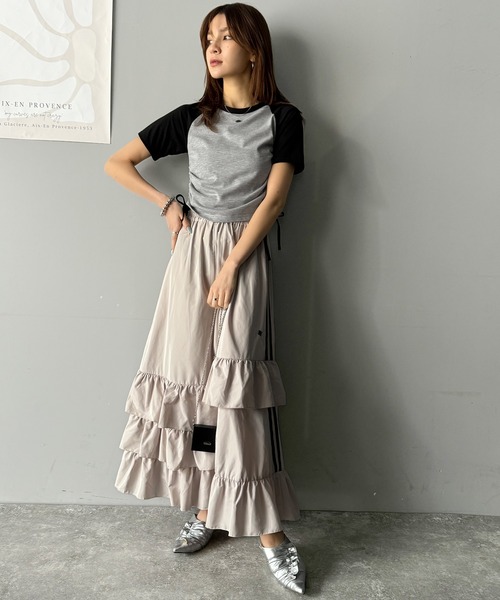 mily bilet(ミウィビレット)の「【mily bilet】サイドの絞りが可愛いさプラス。プレート使いラグランTシャツ(半袖)(Tシャツ/カットソー・レディース・オフホワイト/杢グレー/チャコールグレー/アイボリー・X-LARGE/SMALL/MEDIUM/LARGE)」の18枚目の写真