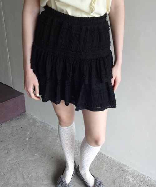 idem（イデム）の「lace tiered frill mini skirt／レースフリルティアードミニスカート（スカート・レディース・アイボリー/ブラック・FREE）」の17枚目の写真