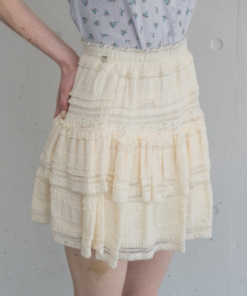 idem（イデム）の「lace tiered frill mini skirt／レースフリルティアードミニスカート（スカート・レディース・アイボリー/ブラック・FREE）」の22枚目の写真