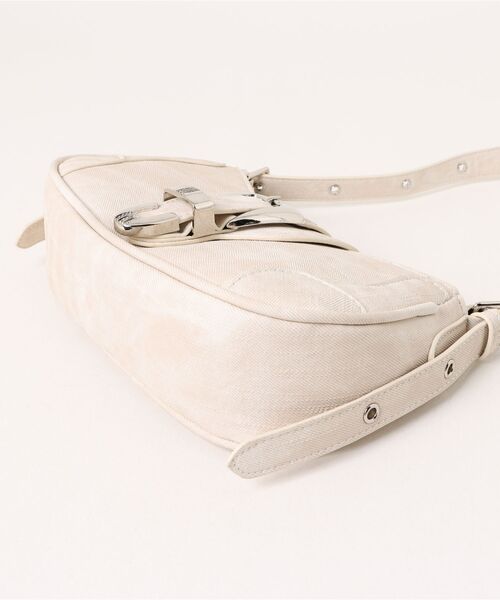 m.f.editorial（エムエフエディトリアル）の「【ハトメ付き平手ハンドル】m.f.エディトリアル レディース デニム風 ショルダーバッグ（ショルダーバッグ・レディース・ブラック/アイボリー・FREE）」の4枚目の写真