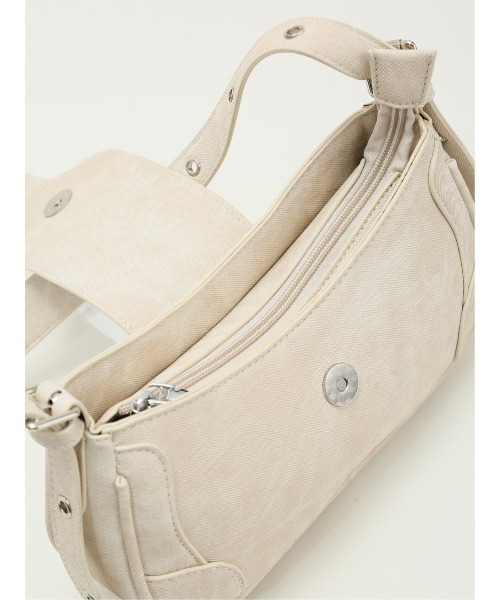 m.f.editorial（エムエフエディトリアル）の「【ハトメ付き平手ハンドル】m.f.エディトリアル レディース デニム風 ショルダーバッグ（ショルダーバッグ・レディース・ブラック/アイボリー・FREE）」の15枚目の写真