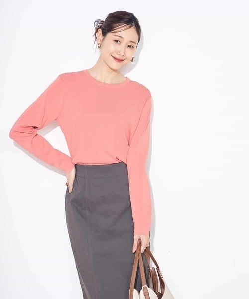a.v.v(アーヴェヴェ)の「【洗える/UVカット】クルーネックニット(ニット/セーター・レディース・ブラック/オレンジ/ミント/グレー系その他・38/36/34/40/42)」の8枚目の写真