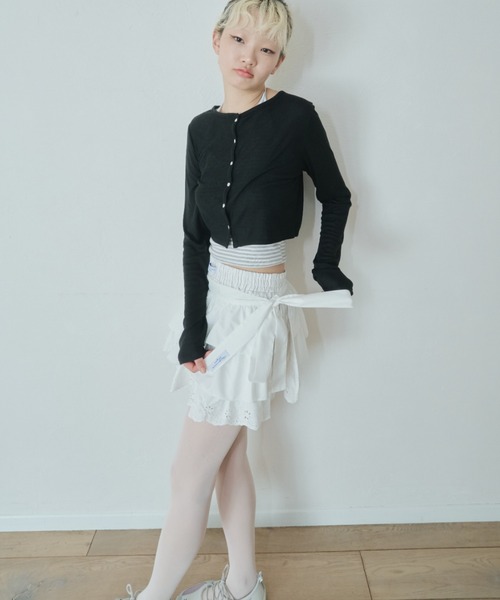 Smyeon(スミョン)の「Multi ribbon tiered skirt/マルチリボンティアードスカート(スカート・レディース・ホワイト・FREE)」の4枚目の写真