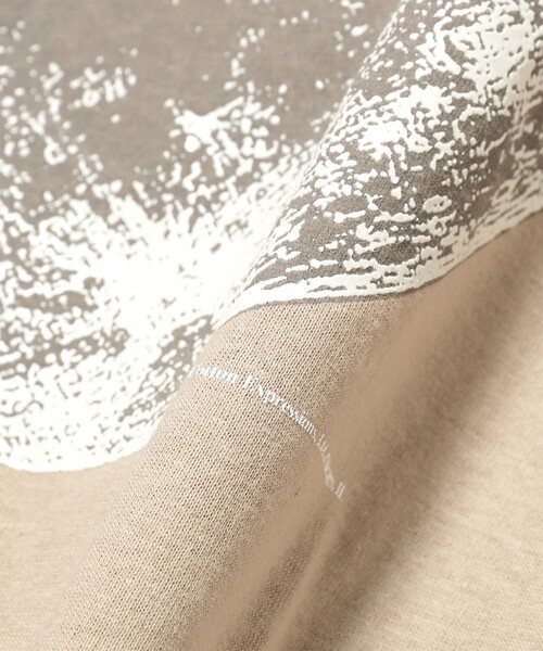 BEAMS BOY(ビームスボーイ)の「Cotton Expressions / GLOW MOON TEE(Tシャツ/カットソー・レディース・ベージュ・MEDIUM)」の5枚目の写真