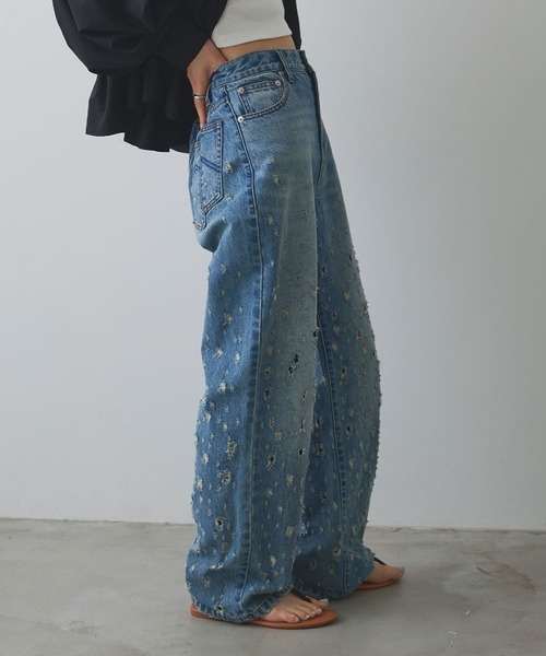 ELLEgirl(エルガール)の「ダメージクラッシュデニムパンツ【ELLEgirl/エルガール】(デニムパンツ・レディース・インディゴブルー/ピンク・S/M/L)」の1枚目の写真