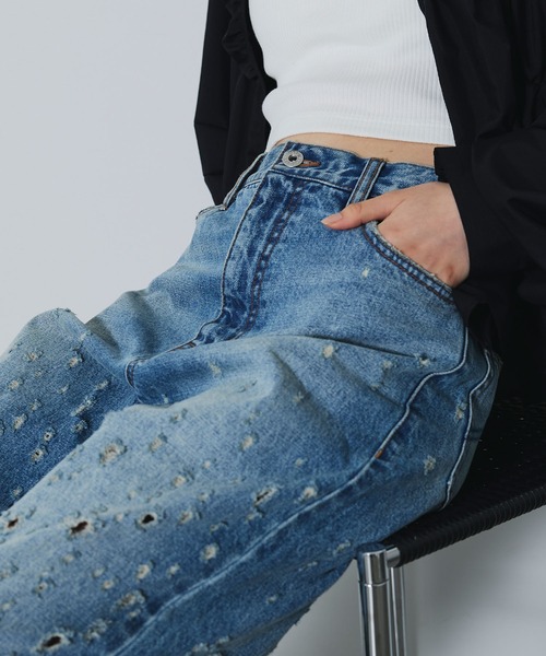 ELLEgirl(エルガール)の「ダメージクラッシュデニムパンツ【ELLEgirl/エルガール】(デニムパンツ・レディース・インディゴブルー/ピンク・S/M/L)」の17枚目の写真