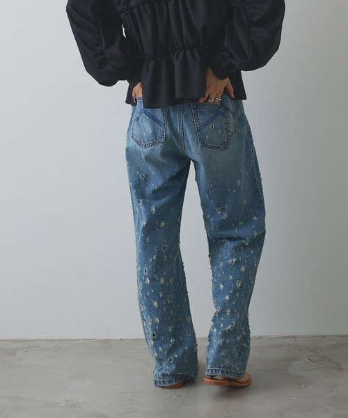 ELLEgirl(エルガール)の「ダメージクラッシュデニムパンツ【ELLEgirl/エルガール】(デニムパンツ・レディース・インディゴブルー/ピンク・S/M/L)」の11枚目の写真