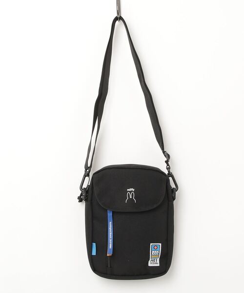 PEANUTS（ピーナッツ）の「MEI OCEAN キャラクター タテ型ショルダーバッグ（ショルダーバッグ・レディース・ブラック/ブラック系2/ブラック系1/ブラック系3/ブラック系・FREE）」の14枚目の写真