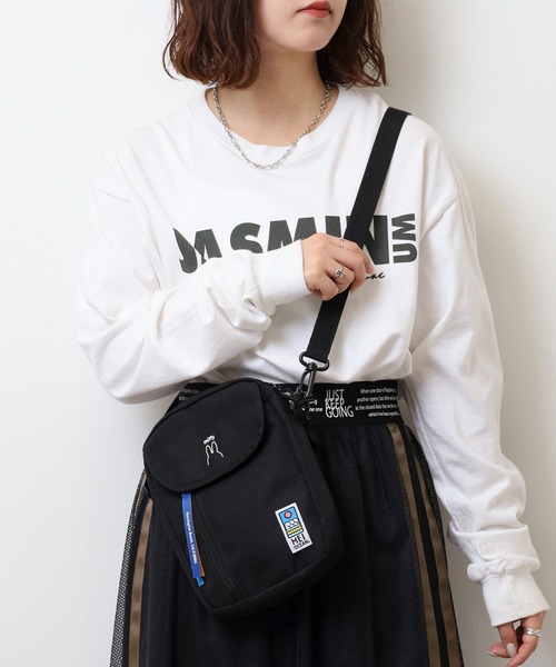 PEANUTS（ピーナッツ）の「MEI OCEAN キャラクター タテ型ショルダーバッグ（ショルダーバッグ・レディース・ブラック/ブラック系2/ブラック系1/ブラック系3/ブラック系・FREE）」の17枚目の写真