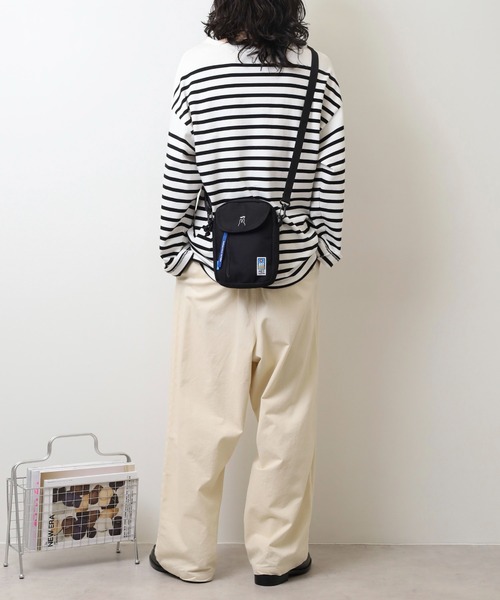 PEANUTS（ピーナッツ）の「MEI OCEAN キャラクター タテ型ショルダーバッグ（ショルダーバッグ・レディース・ブラック/ブラック系2/ブラック系1/ブラック系3/ブラック系・FREE）」の20枚目の写真