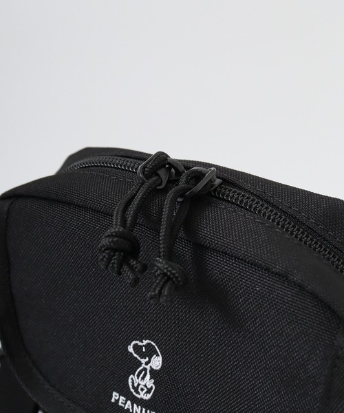 PEANUTS（ピーナッツ）の「MEI OCEAN キャラクター タテ型ショルダーバッグ（ショルダーバッグ・レディース・ブラック/ブラック系2/ブラック系1/ブラック系3/ブラック系・FREE）」の21枚目の写真