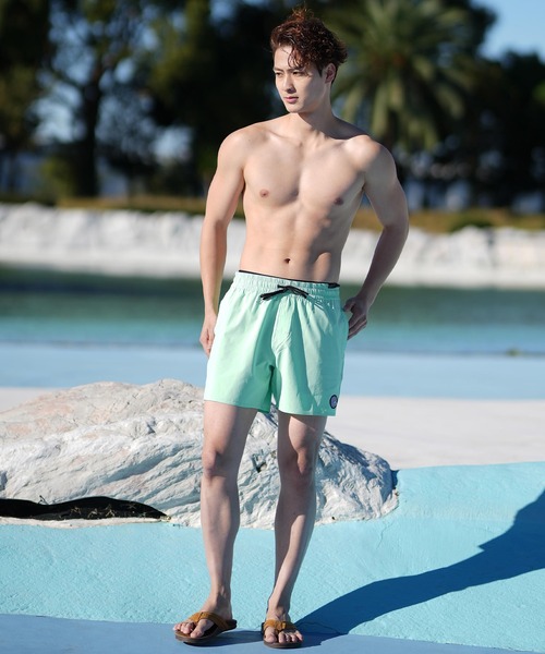 VOLCOM(ボルコム)の「VOLCOM/ボルコム 水陸両用/ユーティリティーショーツ/水着 ショート丈 A2512503(水着・メンズ・ブラック/イエロー/レッド/ライトピンク/ライトグリーン・S/M/L/XL)」の17枚目の写真