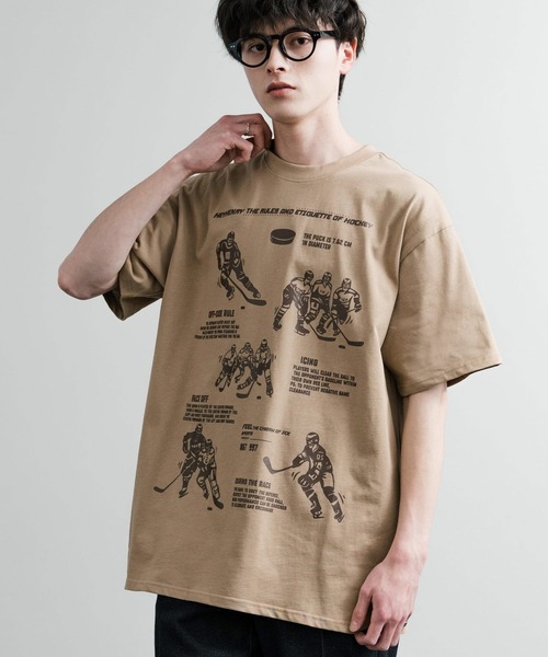 Rocky Monroe(ロッキーモンロー)の「オーバーサイズ スポーツグラフィックプリント半袖Tシャツ(Tシャツ/カットソー・メンズ・ブラック/ホワイト系/ベージュ/ホワイト/グリーン・M/L/XL)」の2枚目の写真
