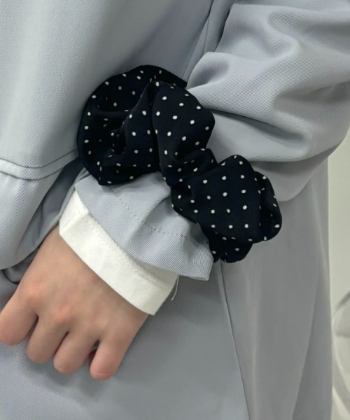 Birthday room（バースデイルーム）の「ドット柄シュシュ/dot scrunchie（シュシュ・レディース・ブラック/アイボリー・FREE）」の18枚目の写真