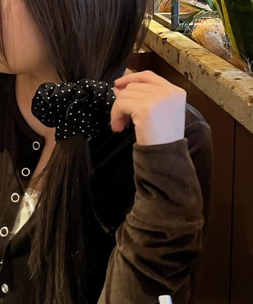 Birthday room（バースデイルーム）の「ドット柄シュシュ/dot scrunchie（シュシュ・レディース・ブラック/アイボリー・FREE）」の16枚目の写真