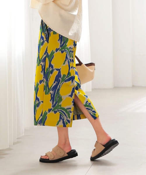 Jines（ジネス）の「グラフィックジャージタイトスカート（スカート・レディース・ブルー/イエロー・38）」の2枚目の写真