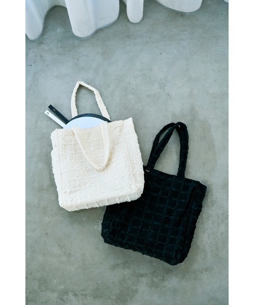 tiny tiny（ティニーティニー）の「マルチトートバッグ[tiny tiny(ティニーティニー)]（トートバッグ・レディース・ブラック/アイボリー/ライトブルー・0）」の20枚目の写真