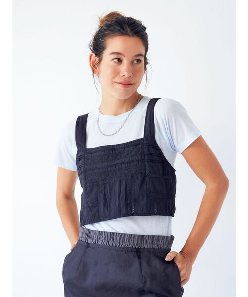 Ungrid(アングリッド)の「バックレースアップコットンキャミ(キャミソール・レディース・ブラック/オフホワイト・FREE)」の19枚目の写真